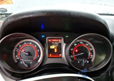 2018 Dodge Journey Crossroad z USA, uszkodzony, nr VIN 3C4PDDGG9JT449601